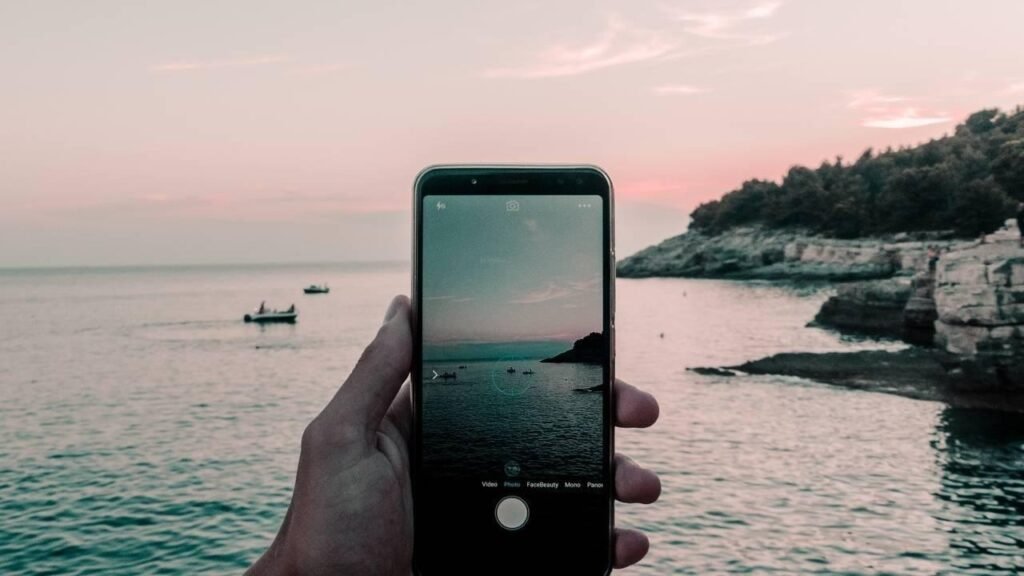 5 ways to heat up your social media during the summer